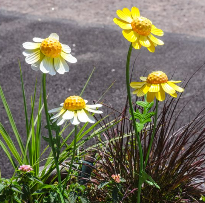 Flower Garden Stakes, Feathered Farmhouse