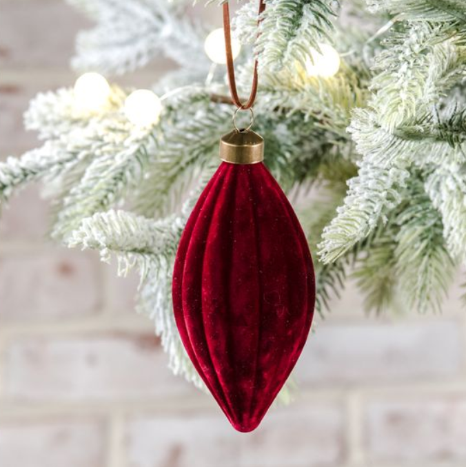 Red Velvet Oval Ornament, Feathered Farmhouse