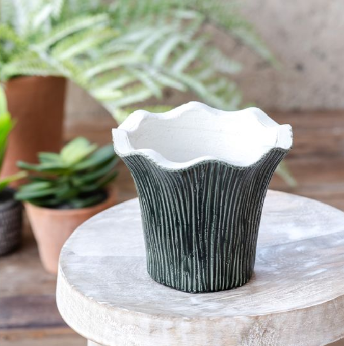 Dark Green Scalloped Pot, Feathered Farmhouse