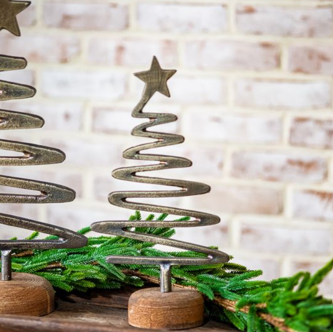 Antique Brass Zig Zag Tree, Feathered Farmhouse