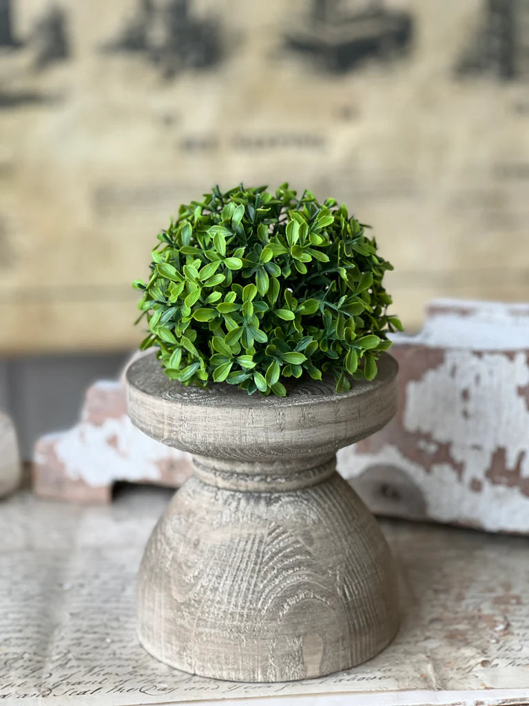Lyric Boxwood Orb, Feathered Farmhouse