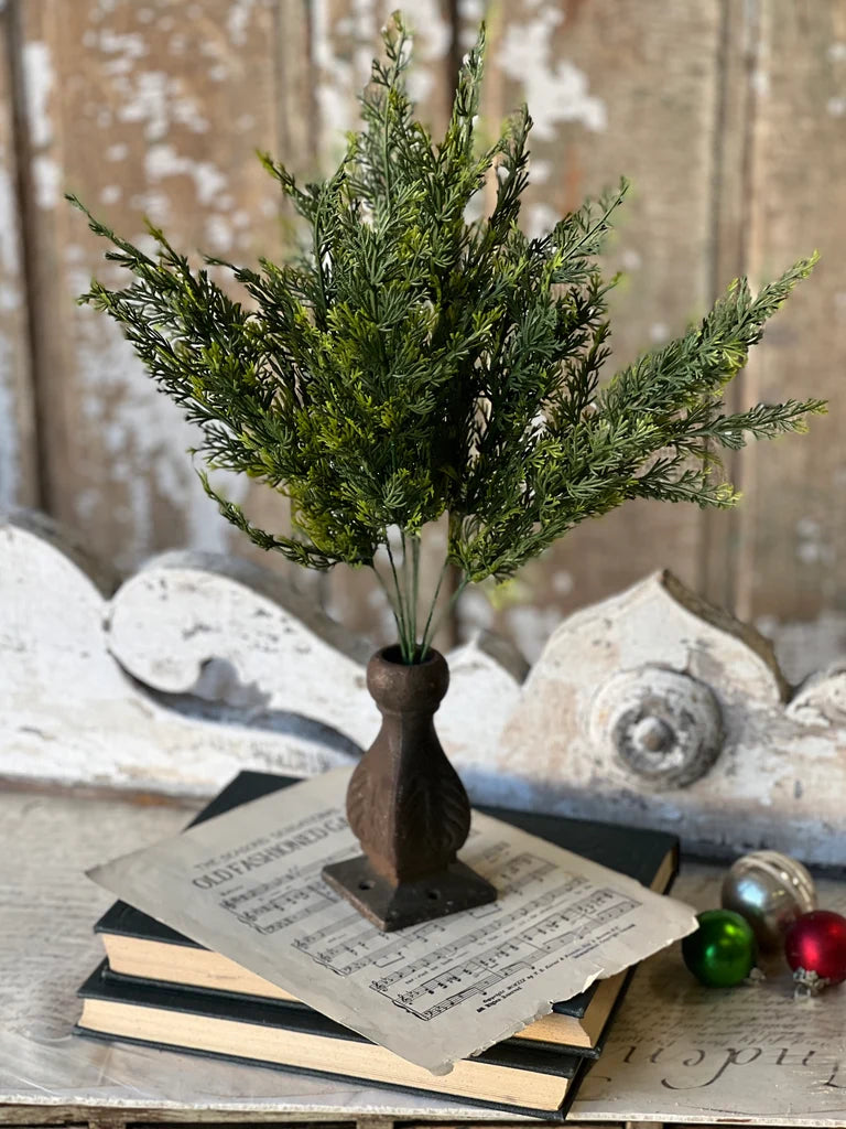 Clifton Hills Cedar Bush, Feathered Farmhouse