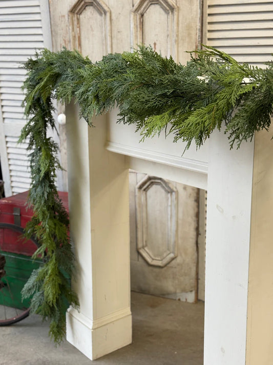 Stillwood Greens Garland, Feathered Farmhouse