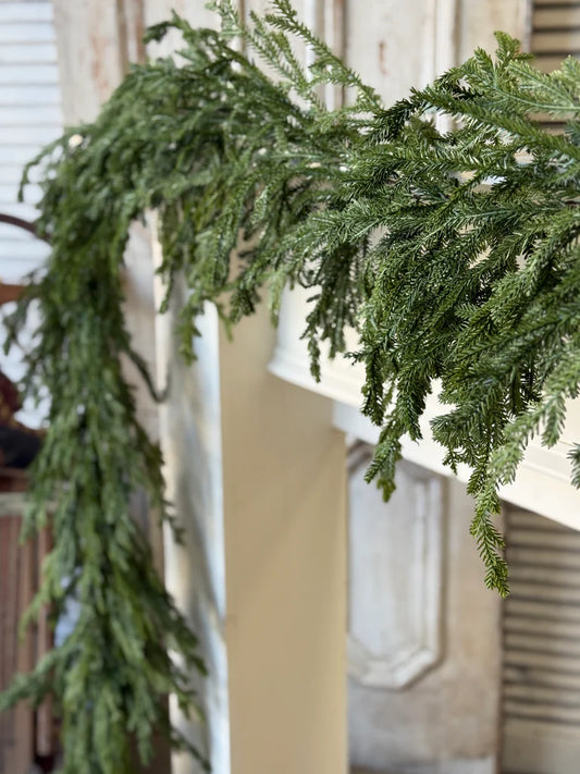 Greenwood Valley Garland, Feathered Farmhouse