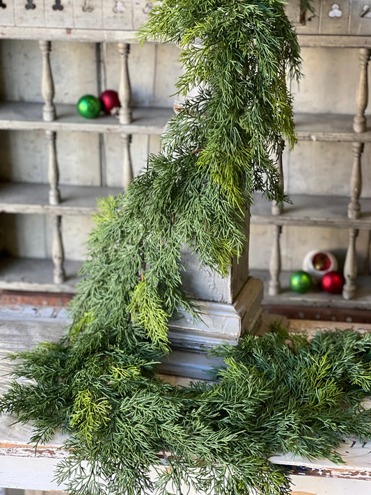 Verdant Cedar Garland, Feathered Farmhouse
