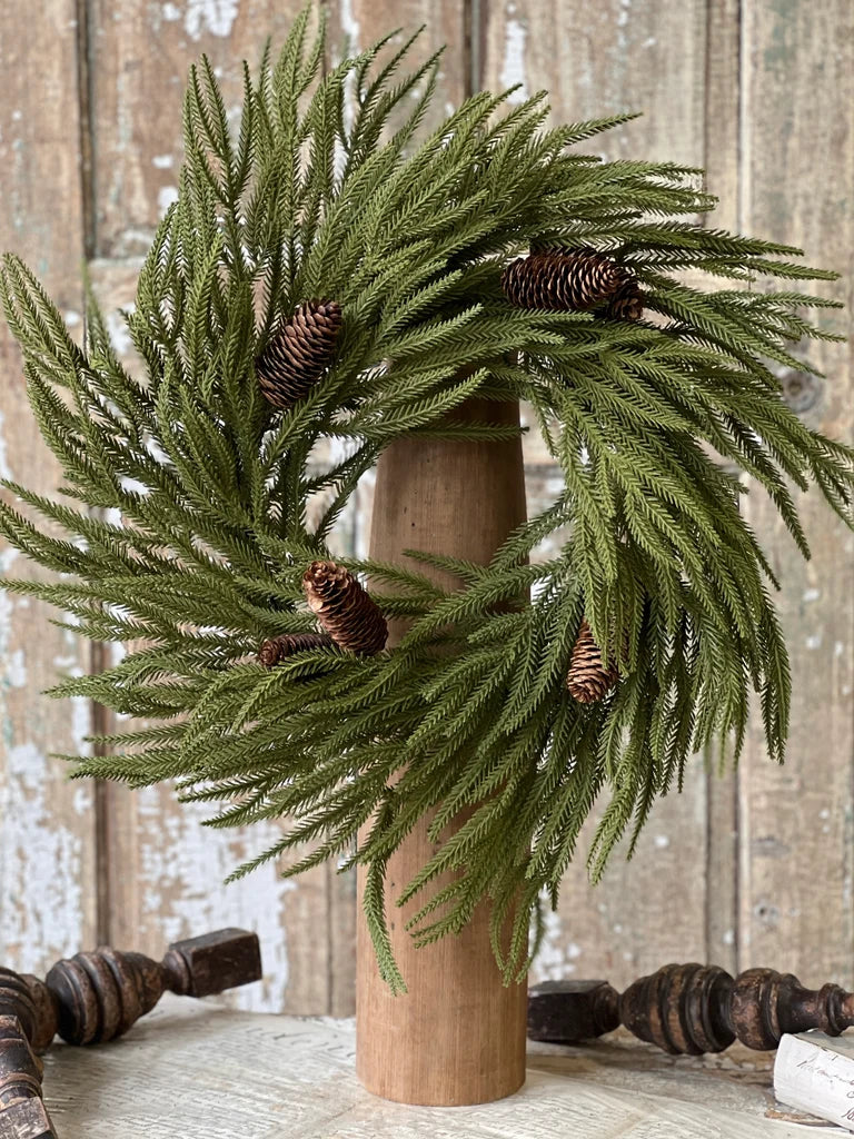 Norfolk Ridge Wreath, Feathered Farmhouse