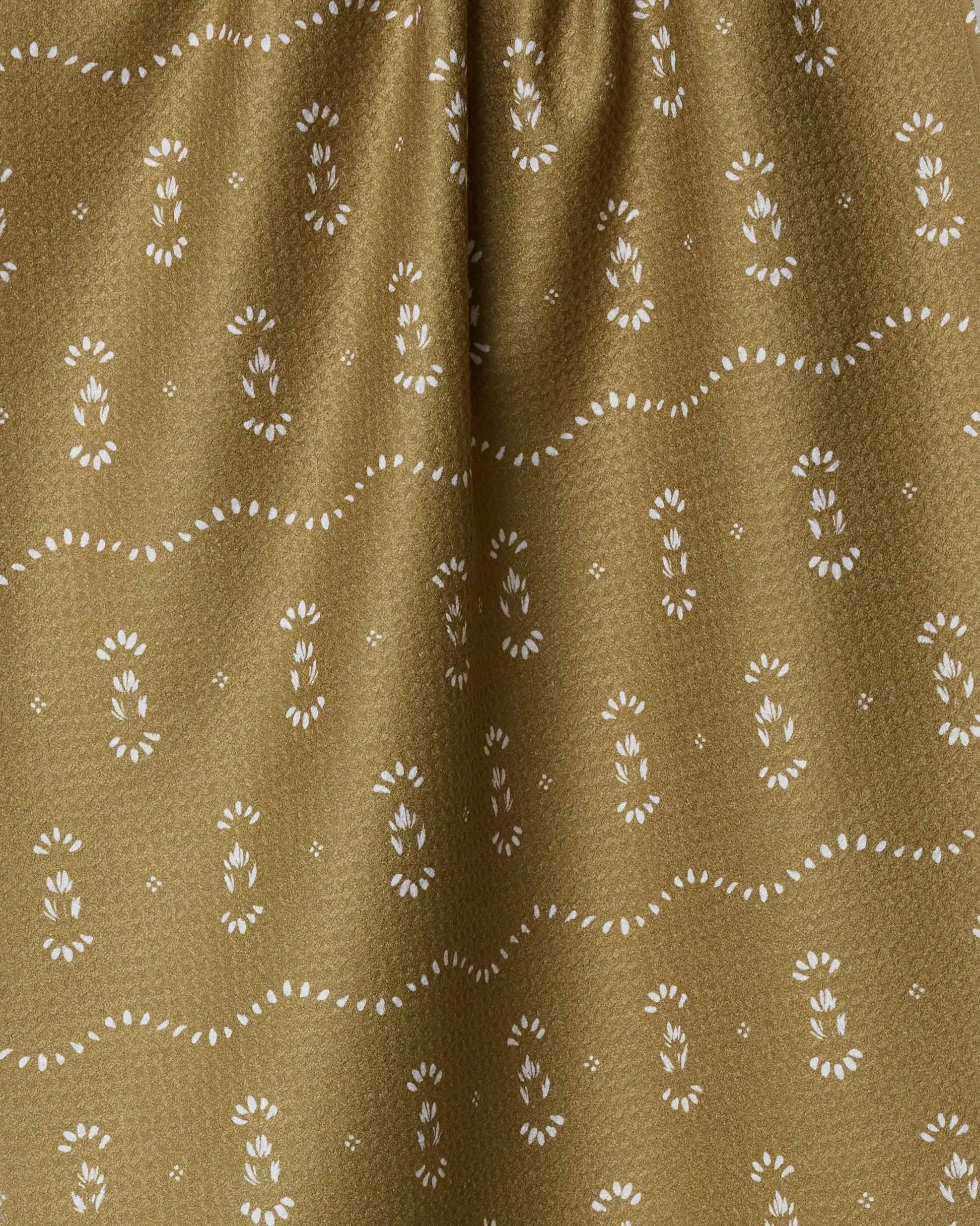 Laurel Tea Towel, Feathered Farmhouse