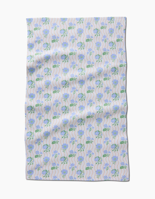 Spring Wave Luxe Hand Towel, Feathered Farmhouse