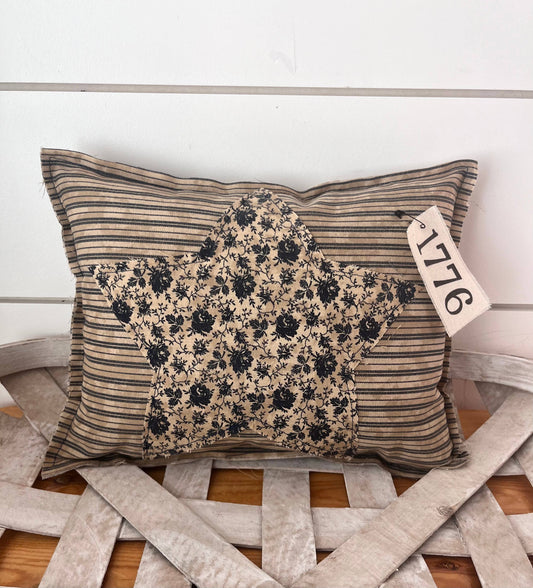 Star Primitive Farmhouse Pillow, Feathered Farmhouse