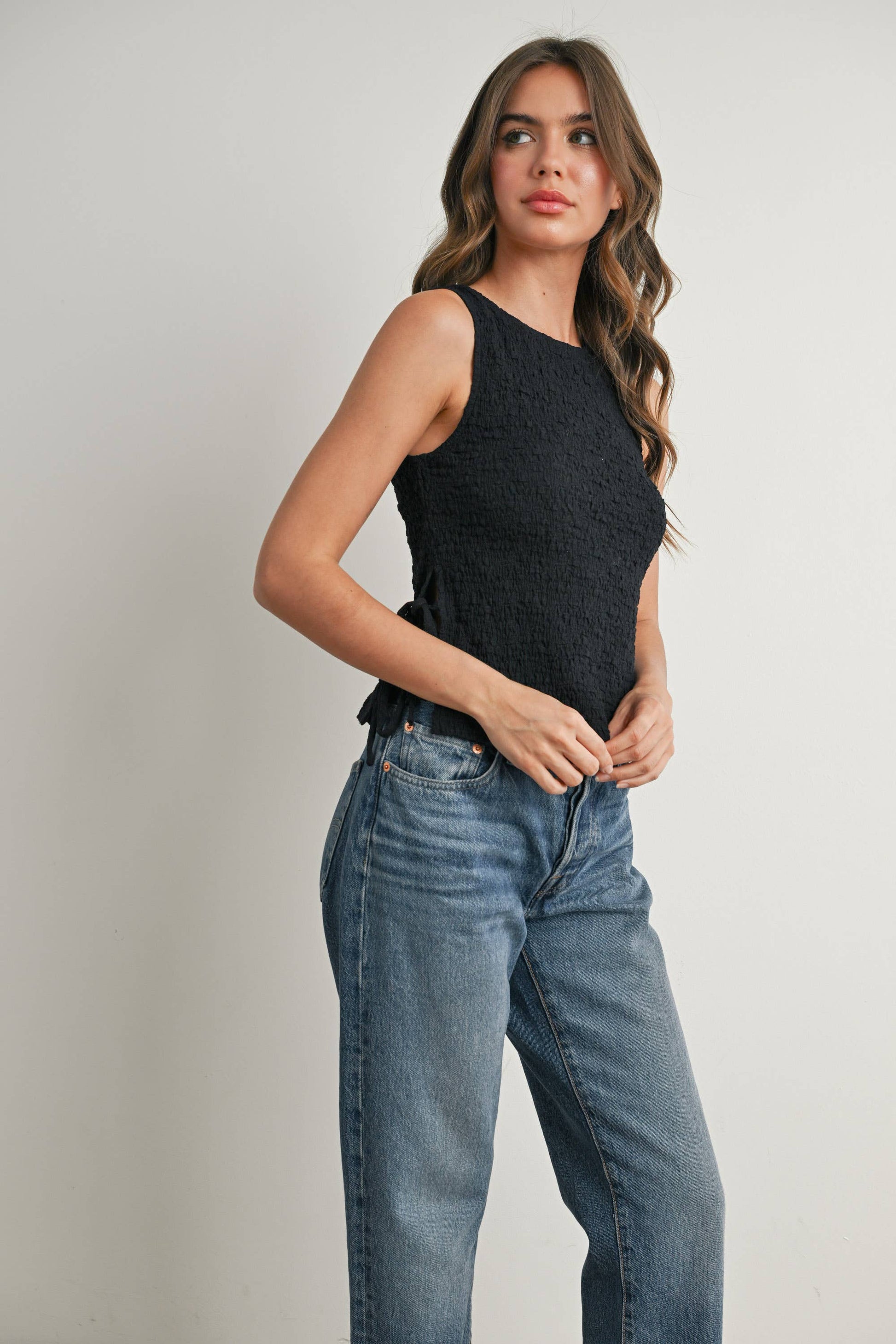 Texture Tie-Top, Feathered Farmhouse