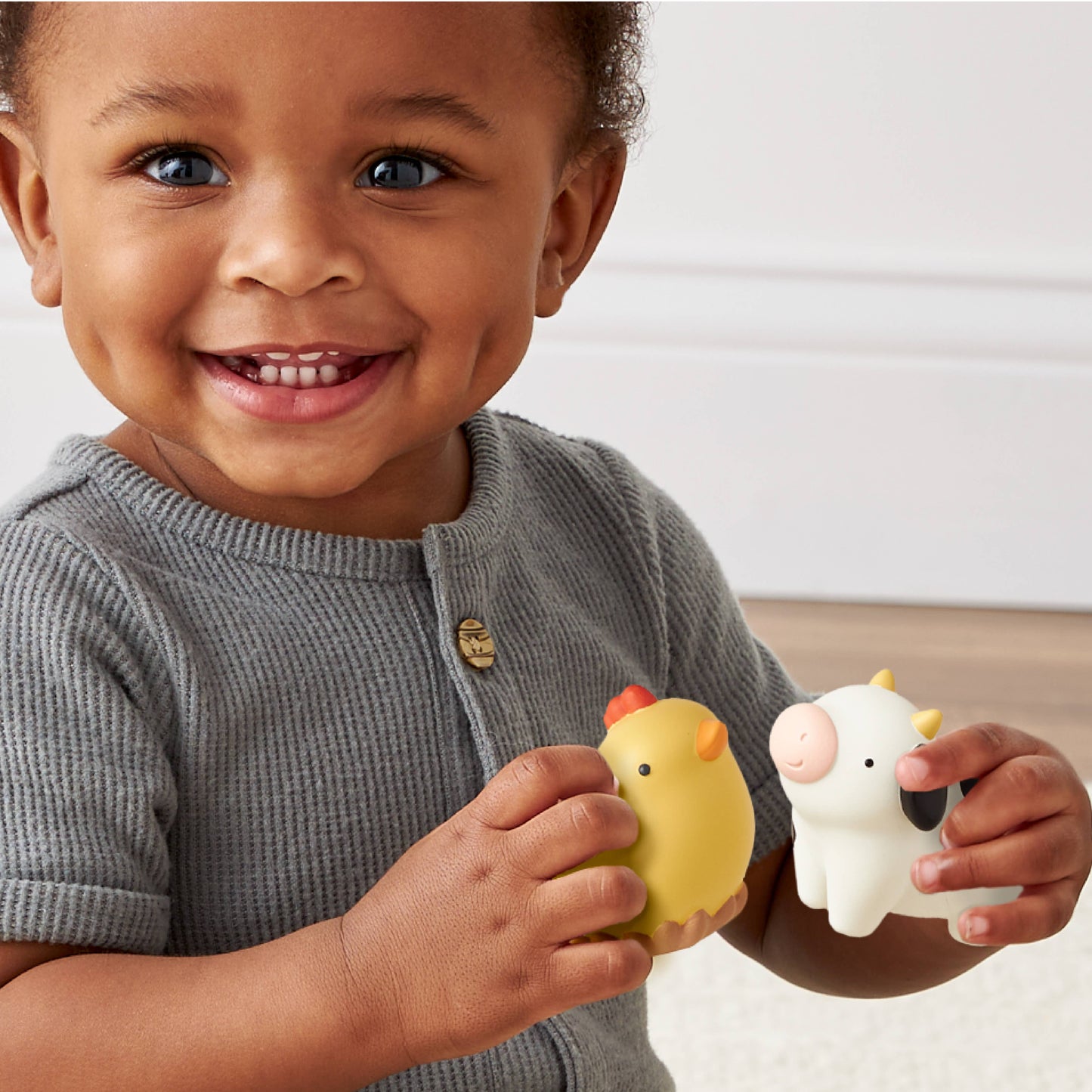 Itzy Play Barn™, Feathered Farmhouse