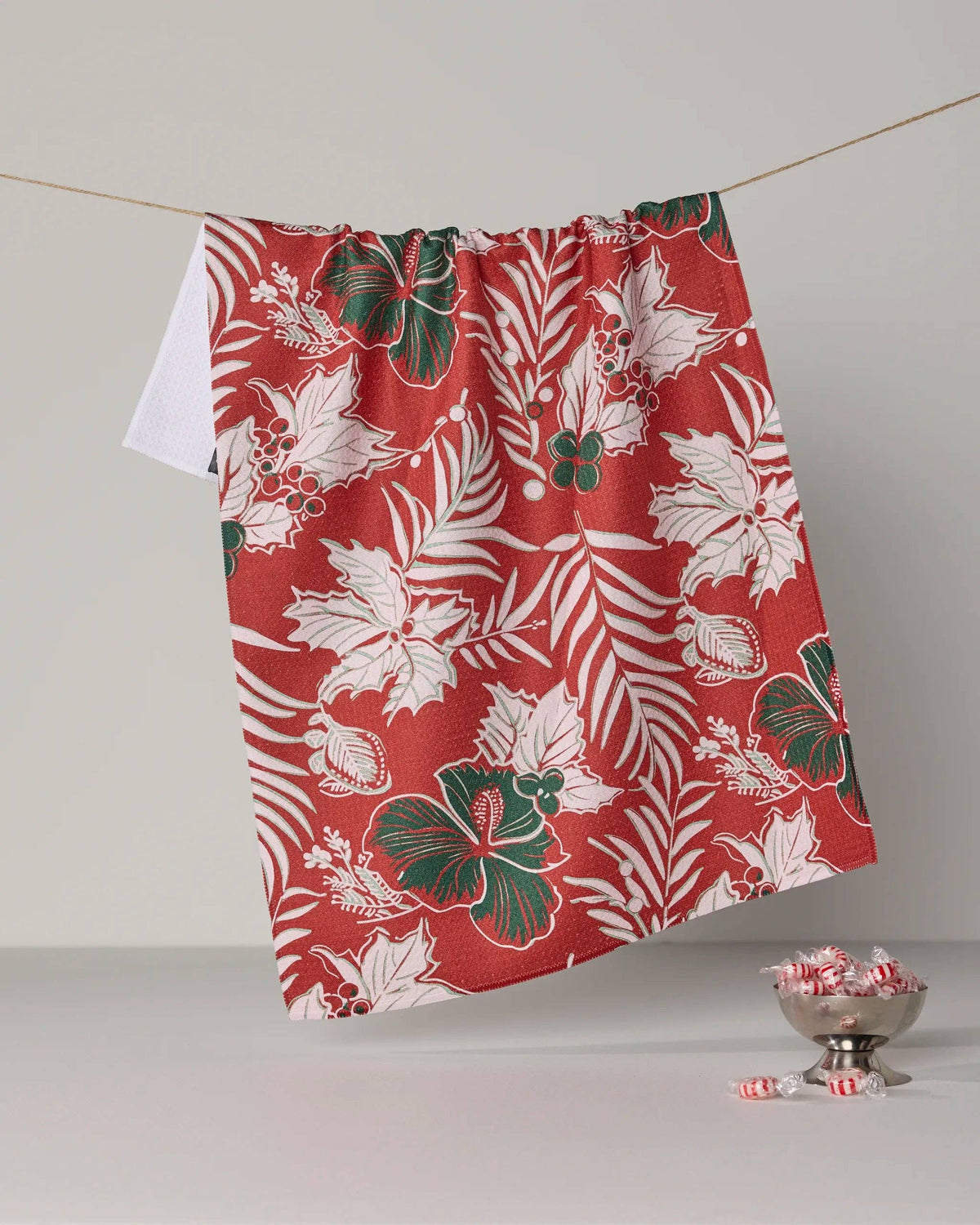 Aloha Winters Tea Towel, Feathered Farmhouse