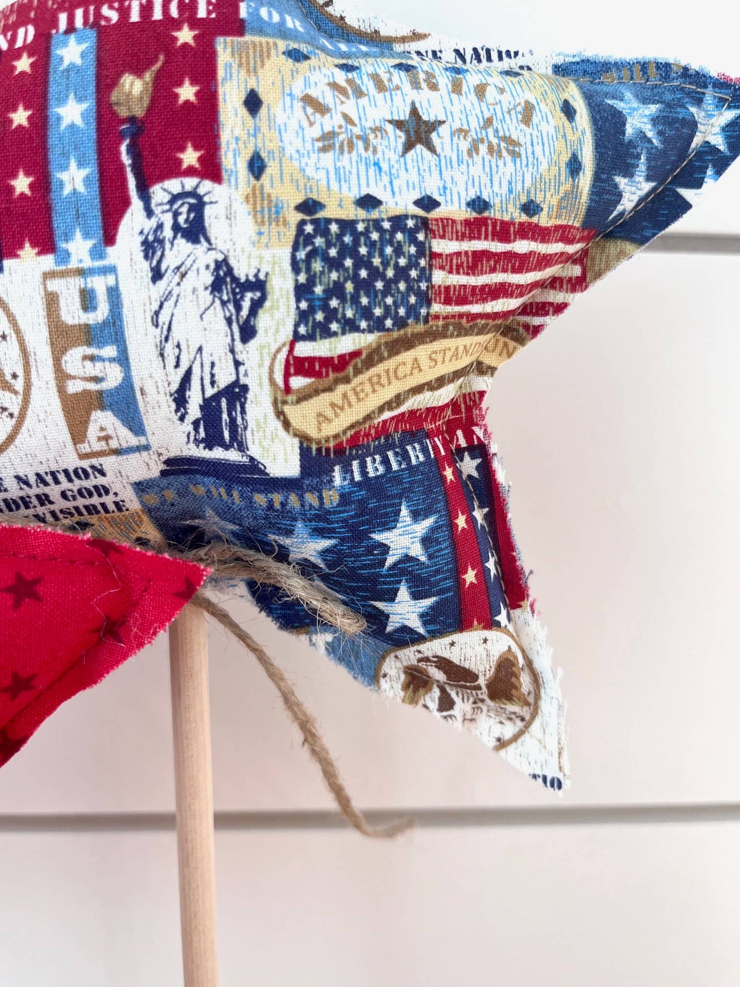 Liberty Rustic Star Set, Feathered Farmhouse