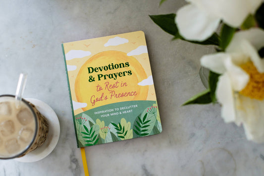 Devotions and Prayers to Rest in God's Presence, Feathered Farmhouse