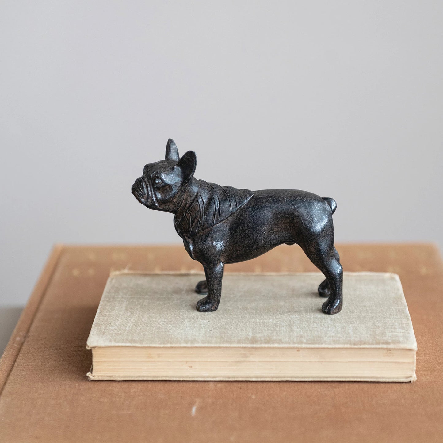 Resin French Bulldog, Feathered Farmhouse