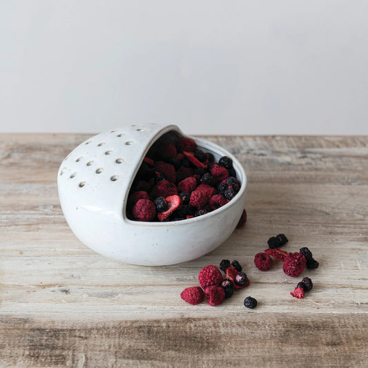 Stoneware Strainer Bowl, Feathered Farmhouse