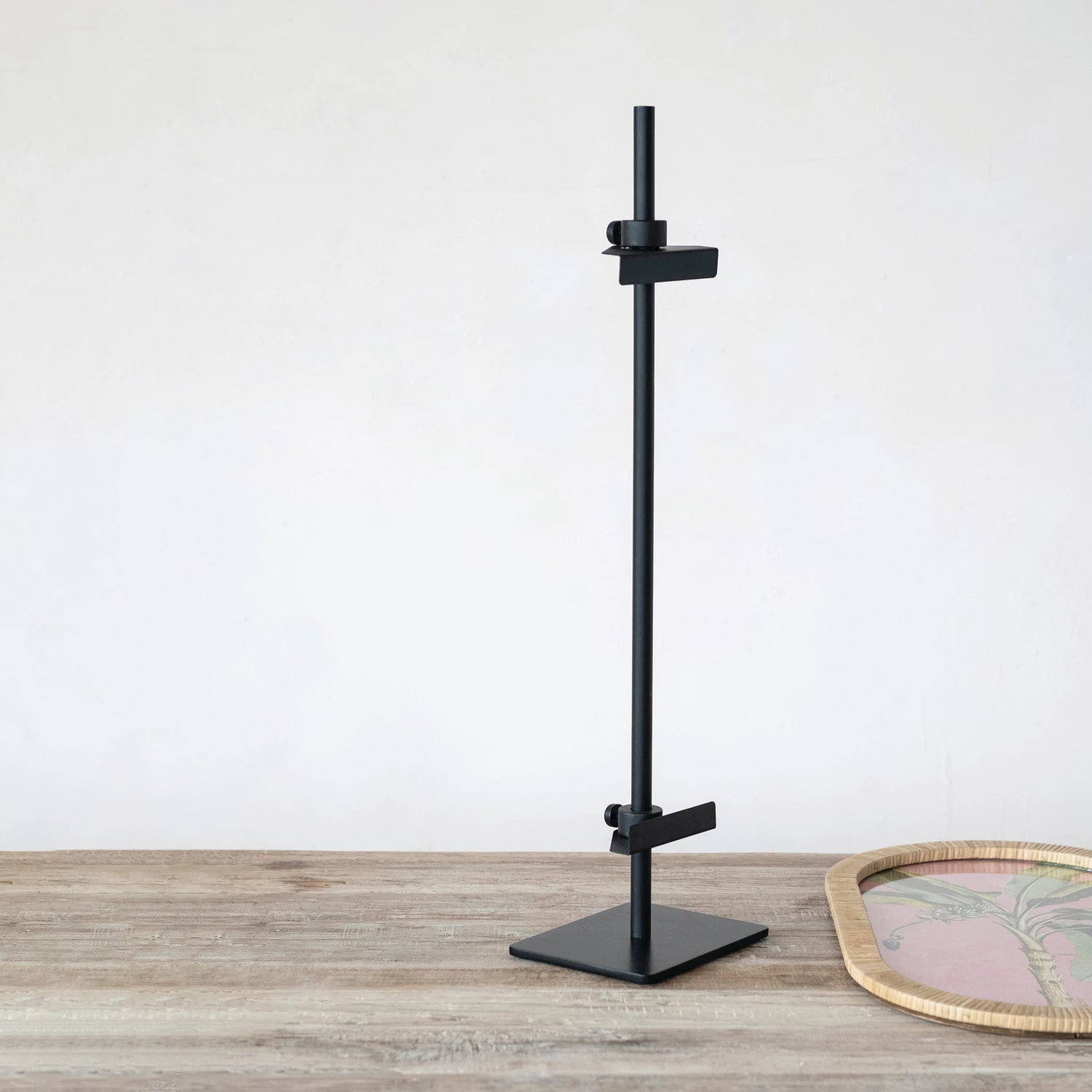 Metal Adjustable Easel, Feathered Farmhouse