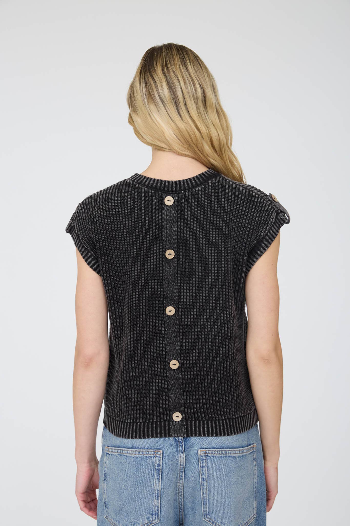Charcoal Acid Washed Top, Feathered Farmhouse