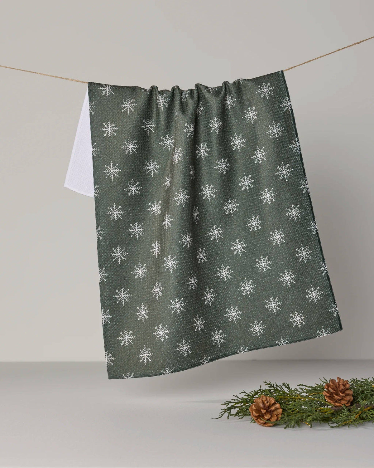 Snowy Tea Towel, Feathered Farmhouse