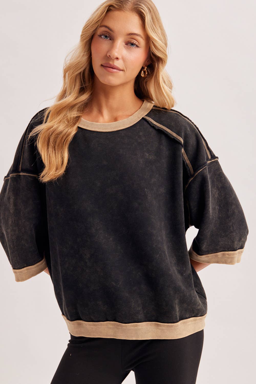 Lainey Sweatshirt, Feathered Farmhouse