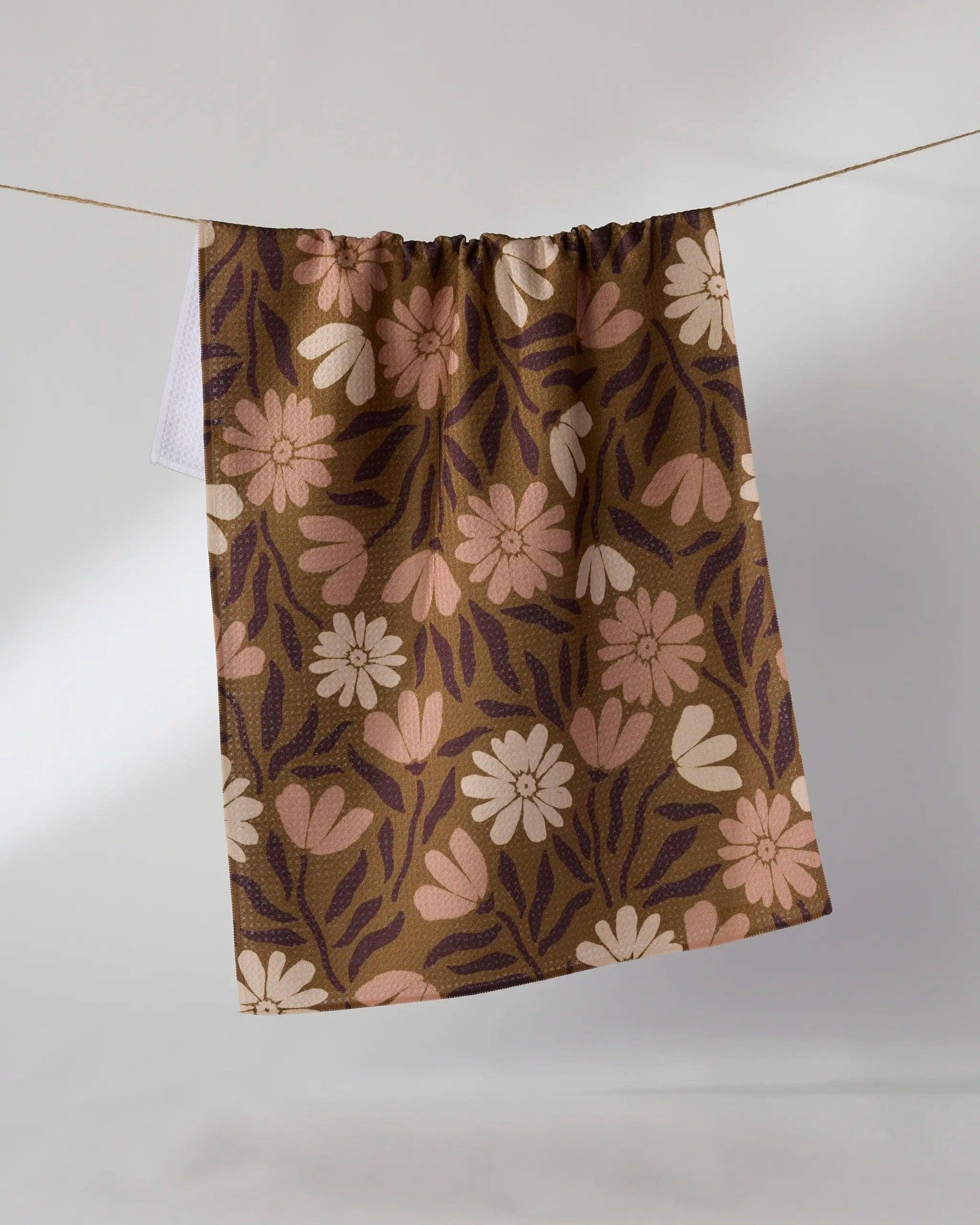 Sweet Meadowlane Tea Towel, Feathered Farmhouse