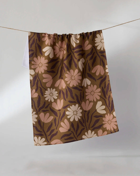 Sweet Meadowlane Tea Towel, Feathered Farmhouse
