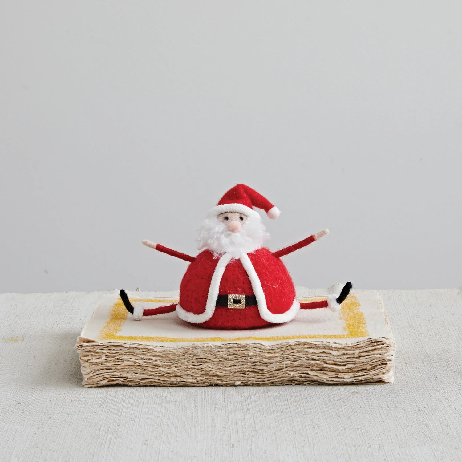 Sitting Santa, The Feathered Farmhouse