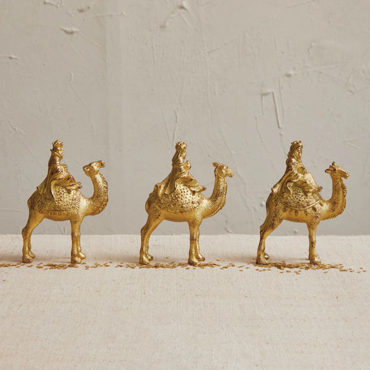 Wisemen on Camel, The Feathered Farmhouse