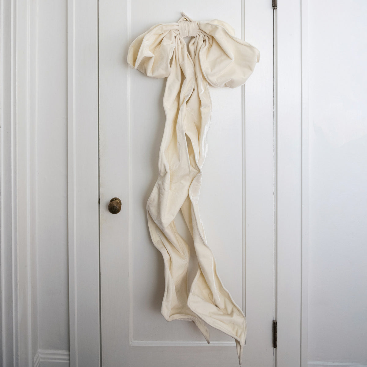 Velvet Bow, Feathered Farmhouse
