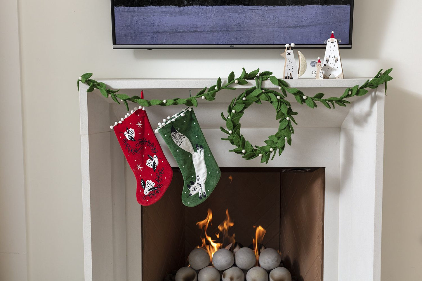 Felt Snowberry Garland, Feathered Farmhouse