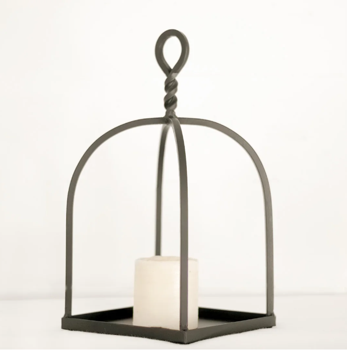 Matte Black Displayer, Feathered Farmhouse