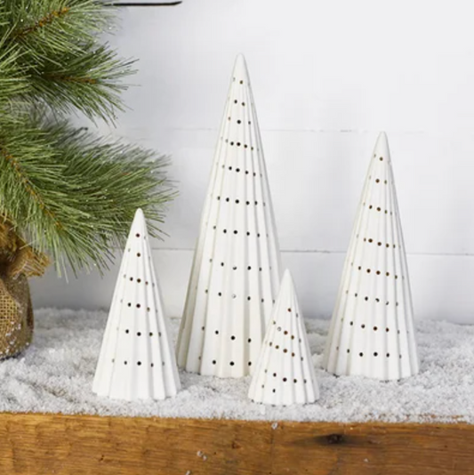 LED Holiday Tree, Feathered Farmhouse