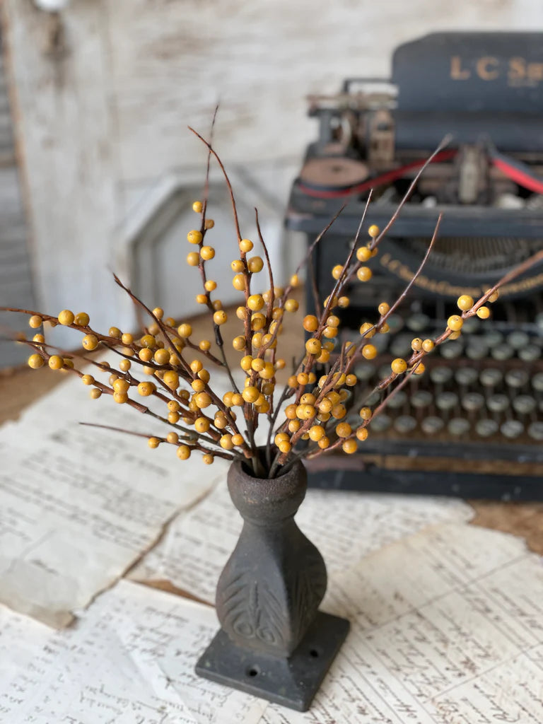 Berry Bush, Feathered Farmhouse