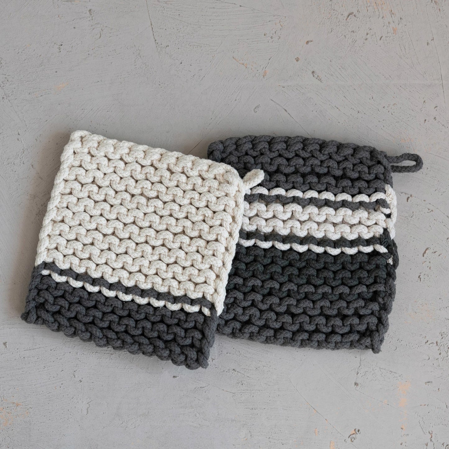 Crocheted Pot Holder, The Feathered Farmhouse